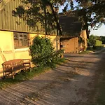 Alojamento de Acomodação e Pequeno-almoço 5 Min From E47 - Dogs Welcome - Cosy Farm 3*
