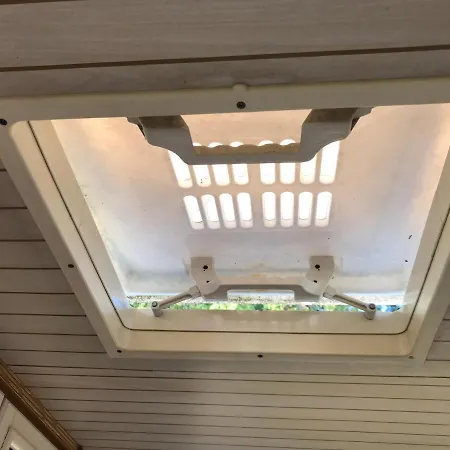 Bed & Breakfast 5 Min From E47 - Dogs Welcome - Cosy Farm