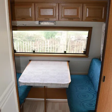 Simple living - Caravan - Cosy Farm BnB Bed & Breakfast Tureby