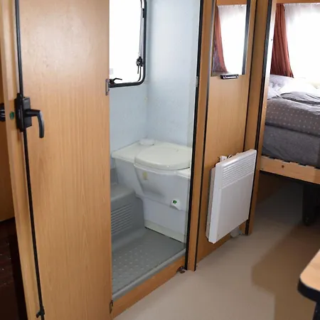 5 Min From E47 - Dogs Welcome - Cosy Farm Bed & Breakfast Tureby