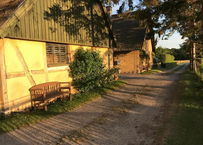 Bed & Breakfast 5 Min From E47 - Dogs Welcome - Cosy Farm 3*